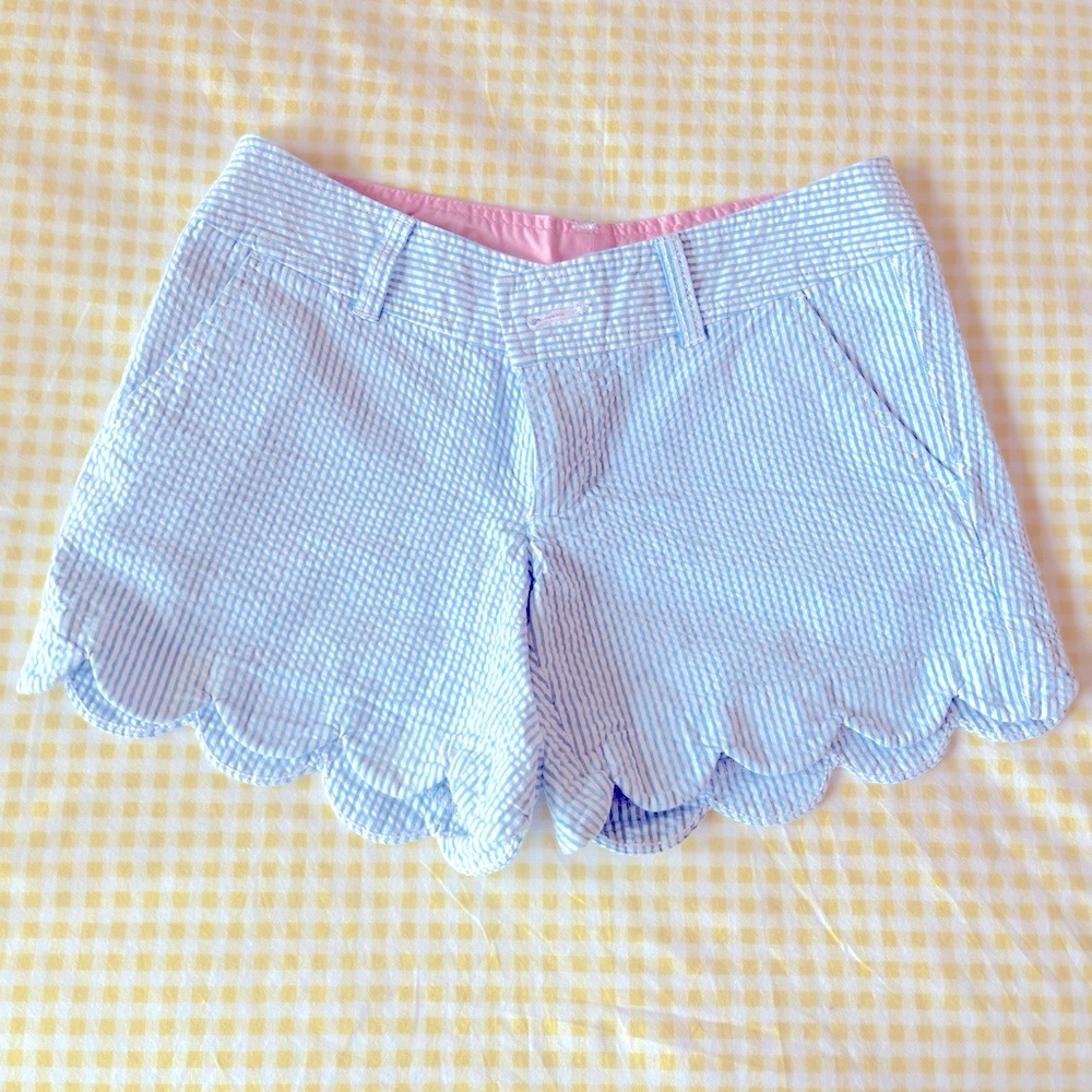 Lilly Pulitzer Buttercup searsucker short